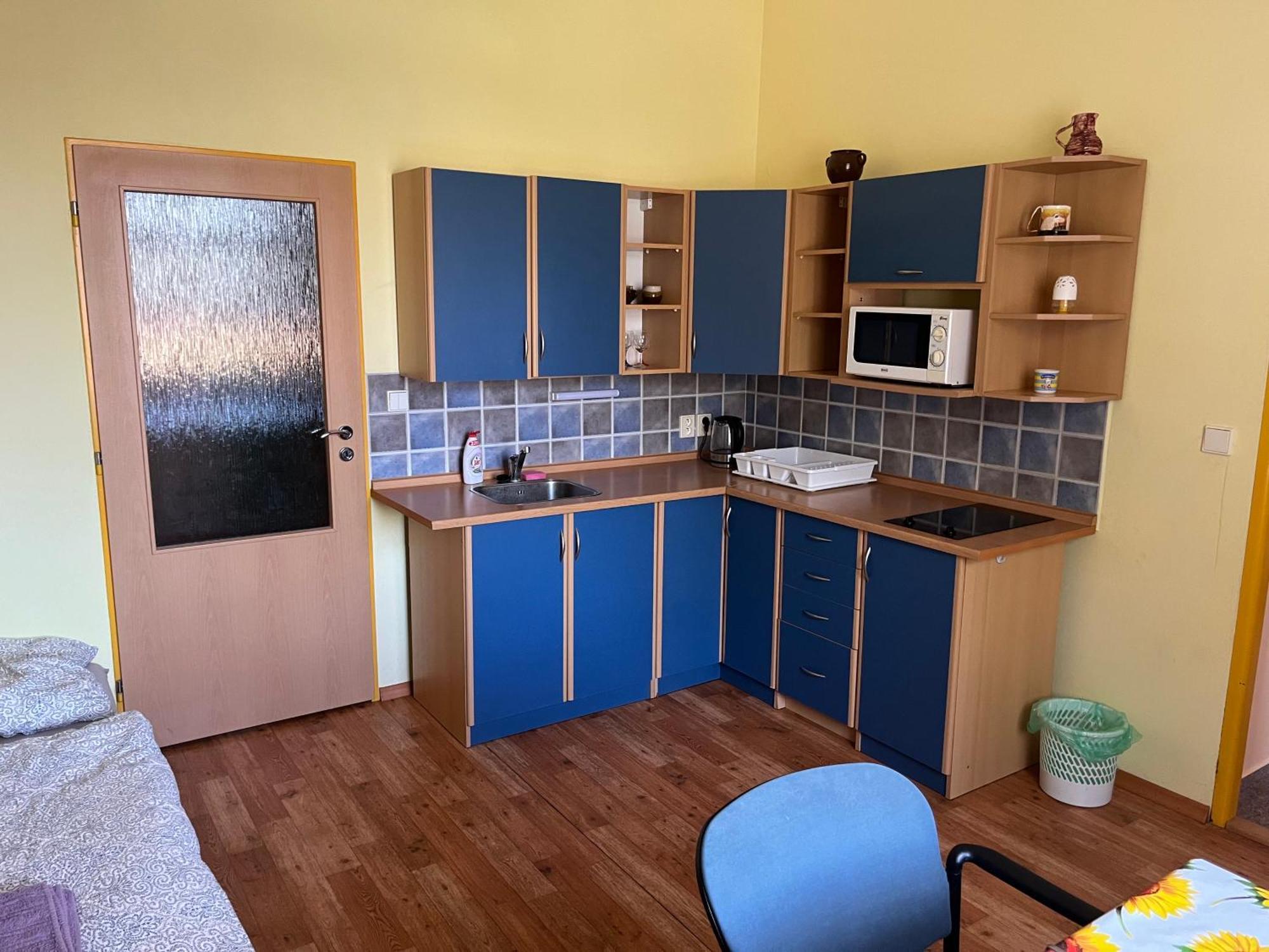 Apartmanovy Dum Obecna Skola Svetlik Eksteriør billede